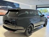 Land Rover Range Rover P530 LWB Autobio MM-11,4" AHK SH 23" - mit Benzin-Antrieb: Schwarz, Luftfederung