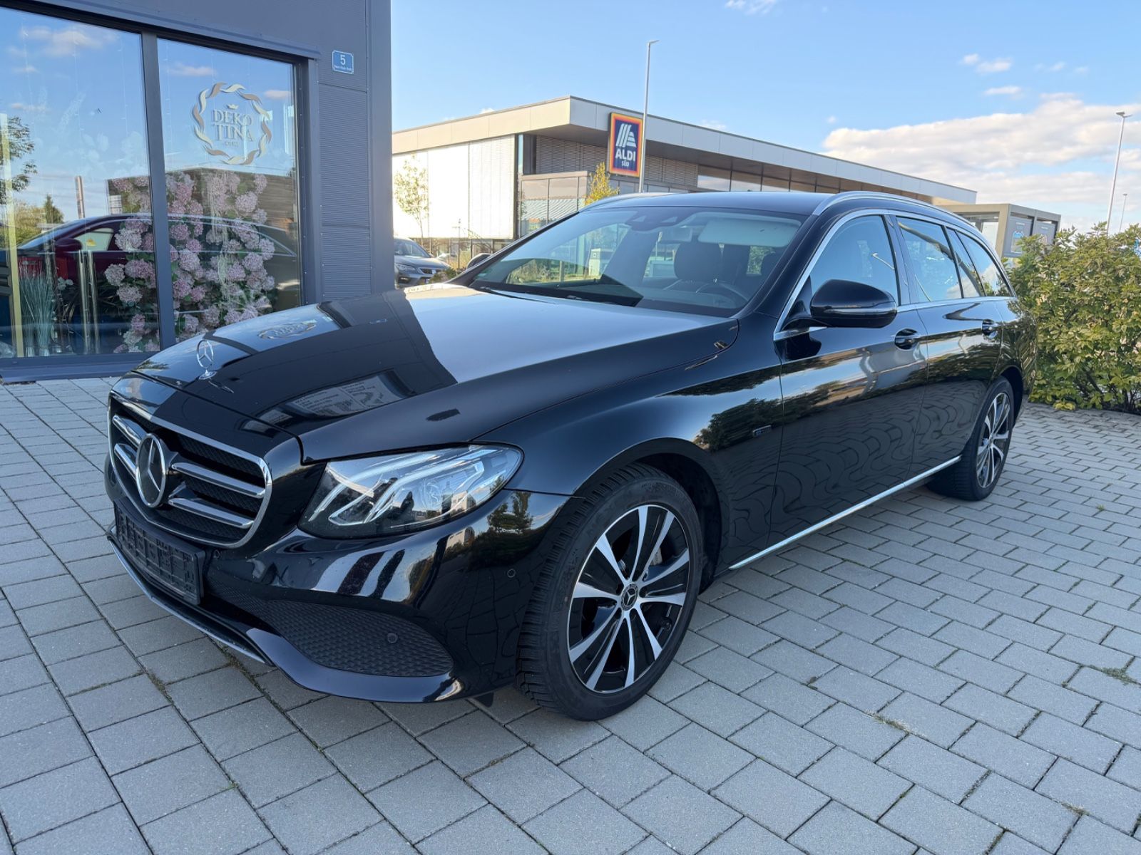 Mercedes E 300 - 1