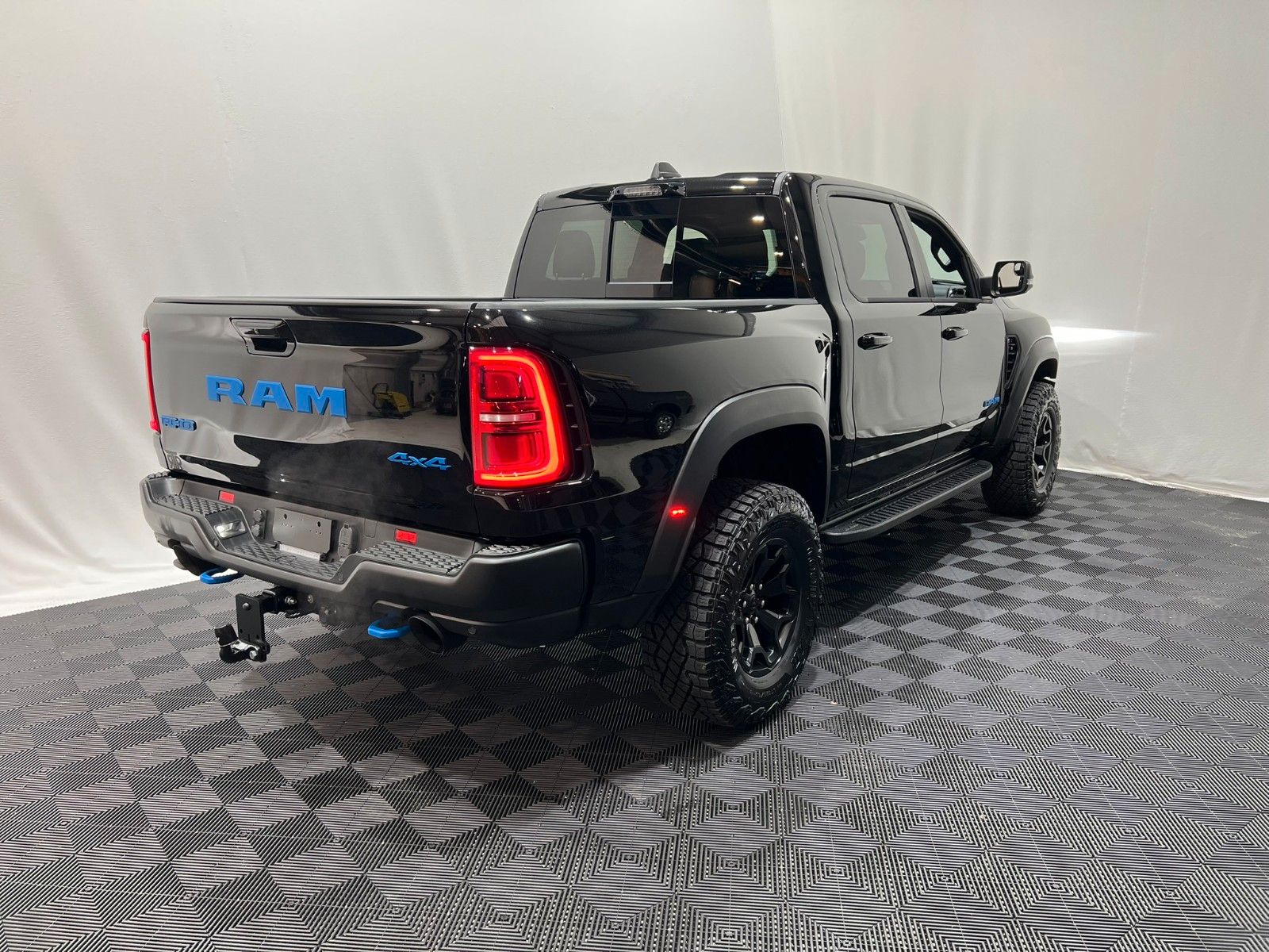 Fahrzeugabbildung Dodge RAM 1500 RHO H/O BLUE Edition