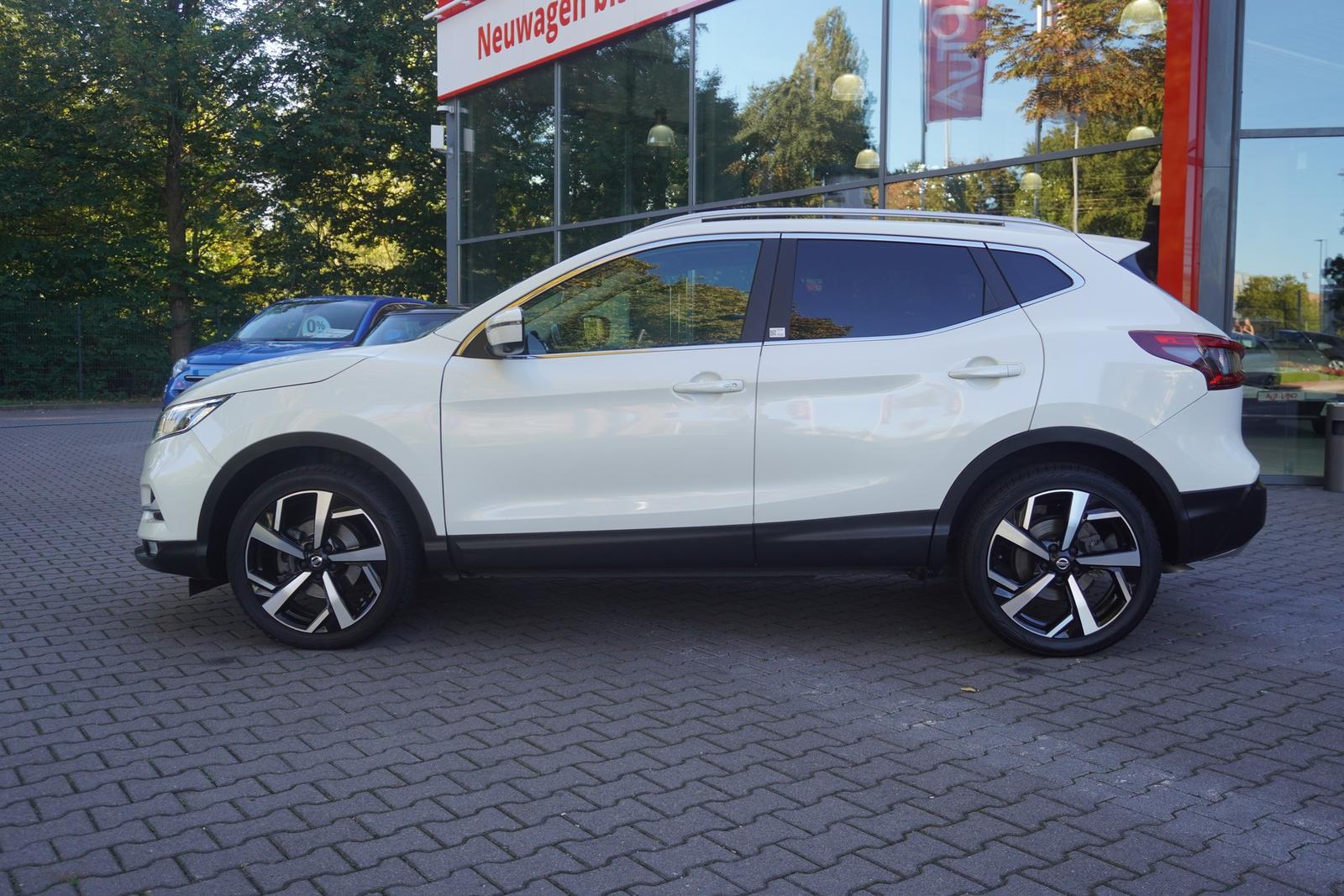 Nissan Qashqai 1.3 Tekna LED Navi Panorama 360° AHK