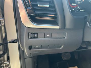 Nissan X-Trail - 11