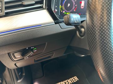 Volkswagen Passat GTE *Keyless*SitzHZ(VH)*3-Zonen*Massage*