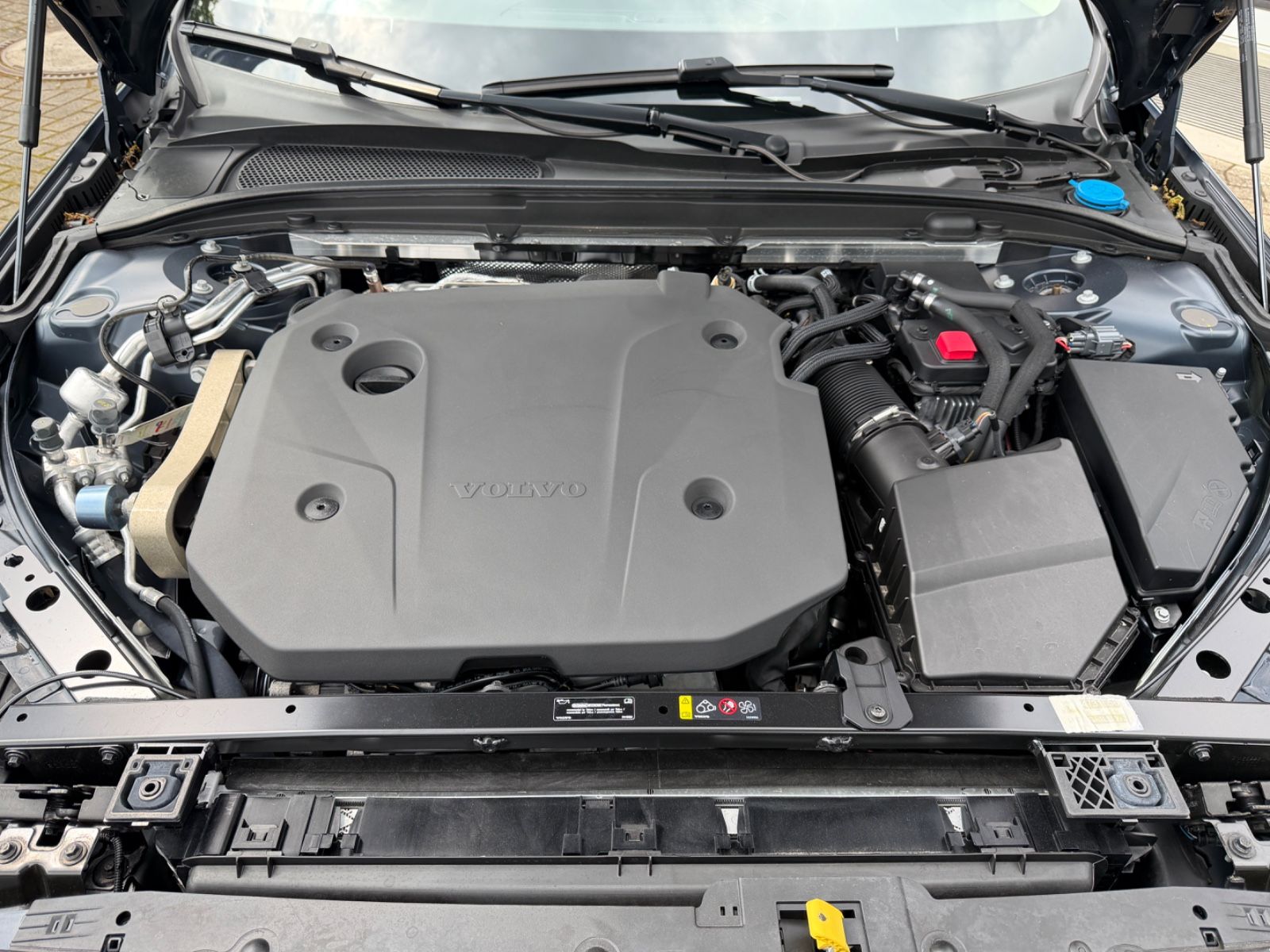 Volvo V60 B4 FWD Plus Bright #volvocars #madebymerten foto 20