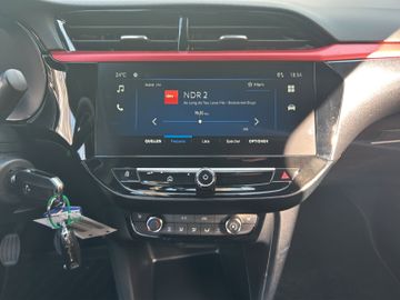 Fotografie 12 des Opel Corsa F 1.2 YES Alwetter LM Felge Sitzh. Lenkrad