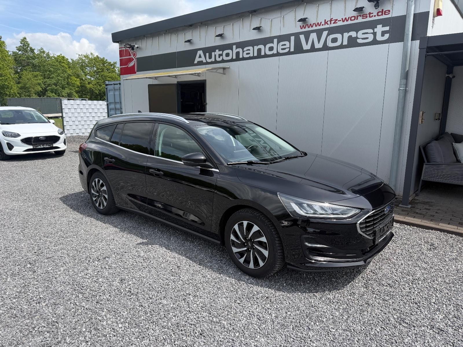 Ford Focus Turnier Titanium mehrere Modelle vorrätig