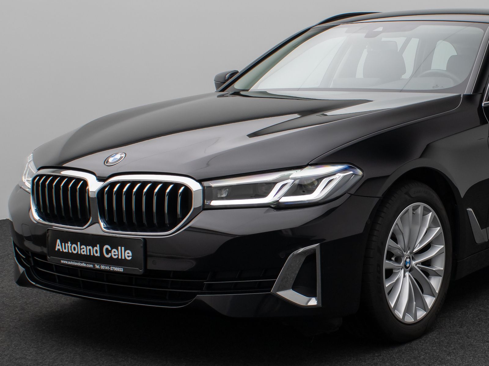 Fahrzeugabbildung BMW 520d Luxury Line Kamera DAB AHK Fernlichtassist
