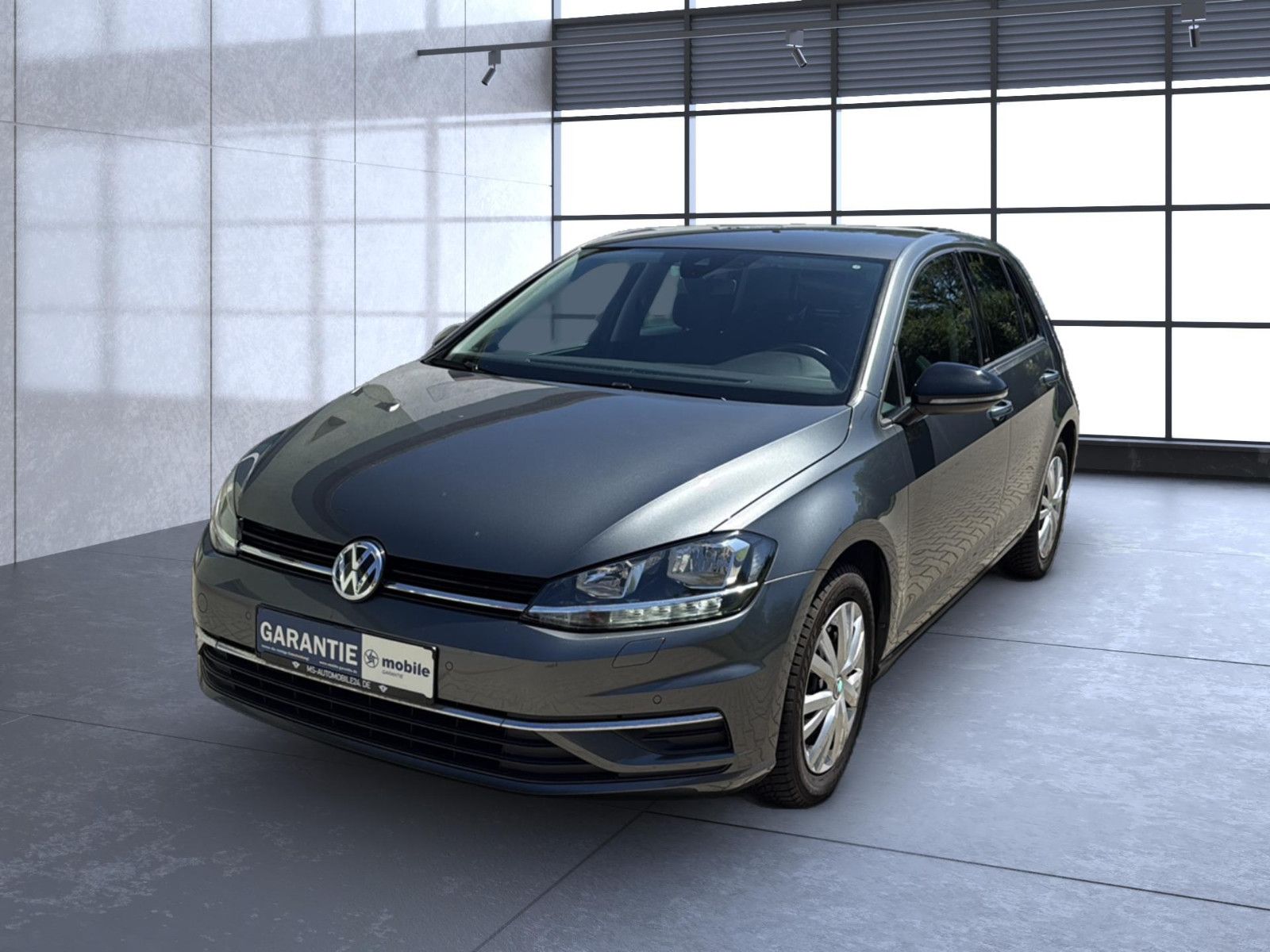 Fahrzeugabbildung Volkswagen Golf VII Lim. IQ.DRIVE / unfallfrei