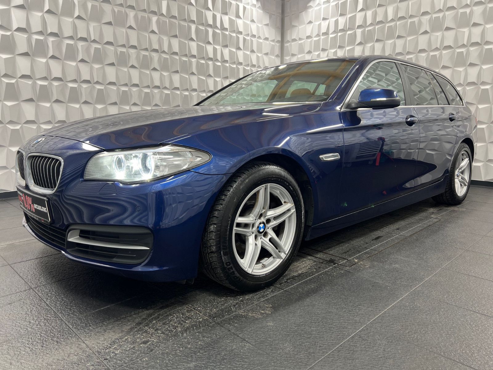 BMW 520 d Touring xDrive SHZ/Tempo/Navi/Xenon/Parkh.