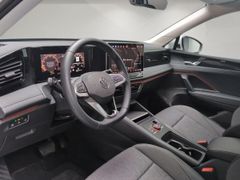 VW Tiguan 1.5 eTSI Life /Pano/LenkradHeiz./ACC/HuD