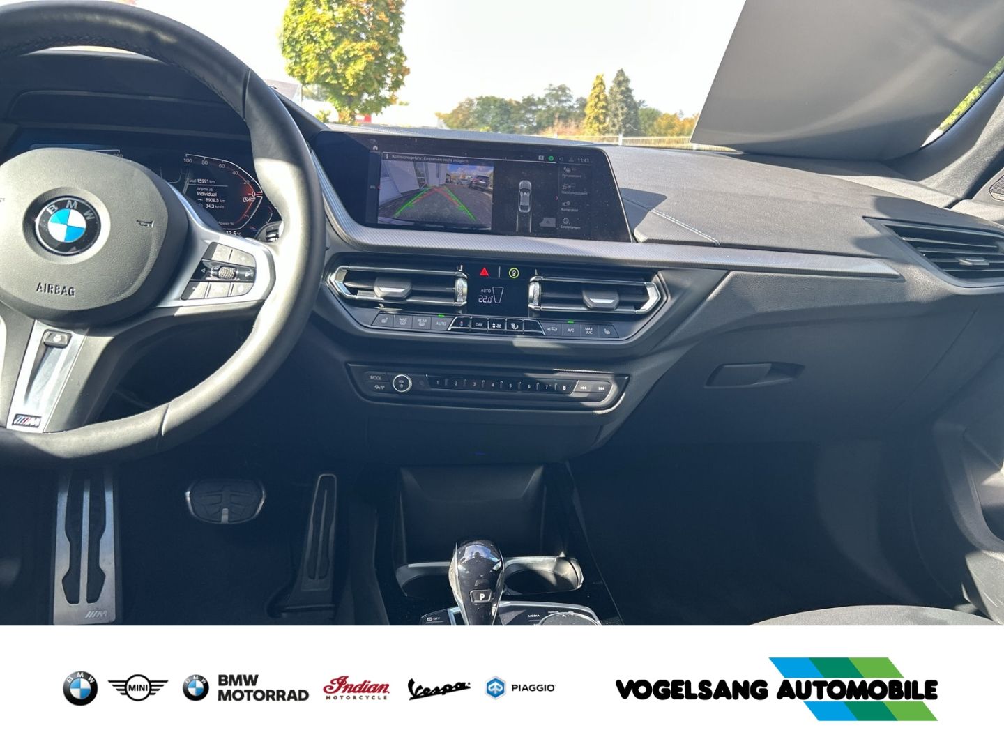 Fahrzeugabbildung BMW 218 Gran Coupe i M Sport Park-Assistent