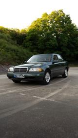 Mercedes-Benz 220 - gebrauchte Mercedes-Benz 220 aus dem Jahr 1995