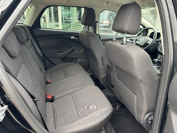 Ford Focus Turnier 1.5 Titanium NaviWinterpaket
