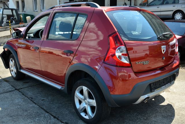 Dacia Sandero Stepway 1.6 Klima Scheckheft LM-Felge