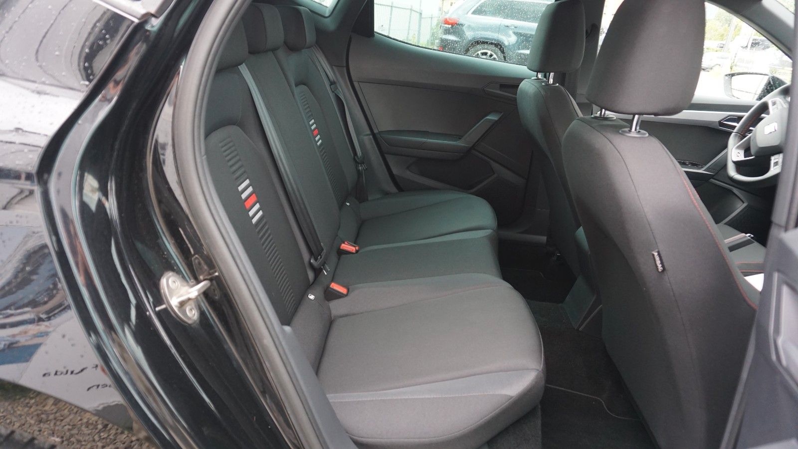 Fahrzeugabbildung SEAT Ibiza FR, Full Link, LED, PDC, Touch, SHZ, Sport