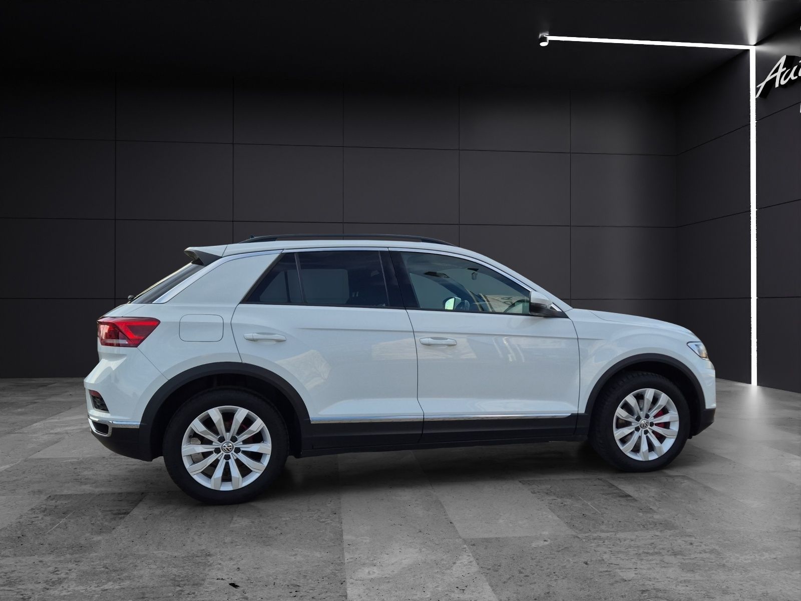Fahrzeugabbildung Volkswagen T-Roc 1.5 TSI Sport LED Navi