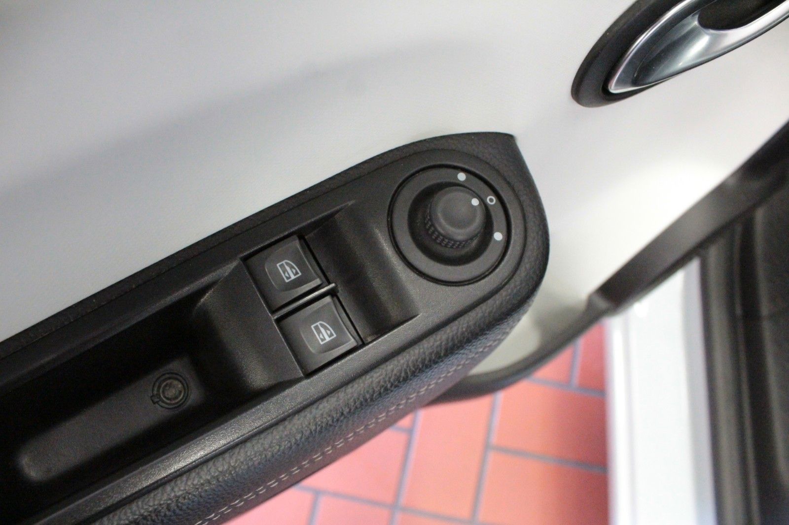 Fahrzeugabbildung Renault Twingo SCe65 Intens*Easy Link*Faltdach*