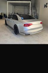 Audi A8 4.2 TDI clean diesel tiptronic quattro - - Audi A8 mit Diesel-Antrieb: 4.2