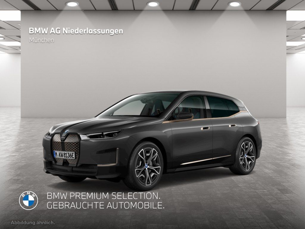 BMW iX