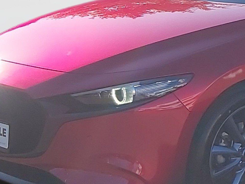 Fahrzeugabbildung Mazda 3 X 2.0i 186PS A/T SELECTION DES-P PRE-P LED-S