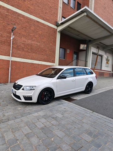 Skoda Octavia RS