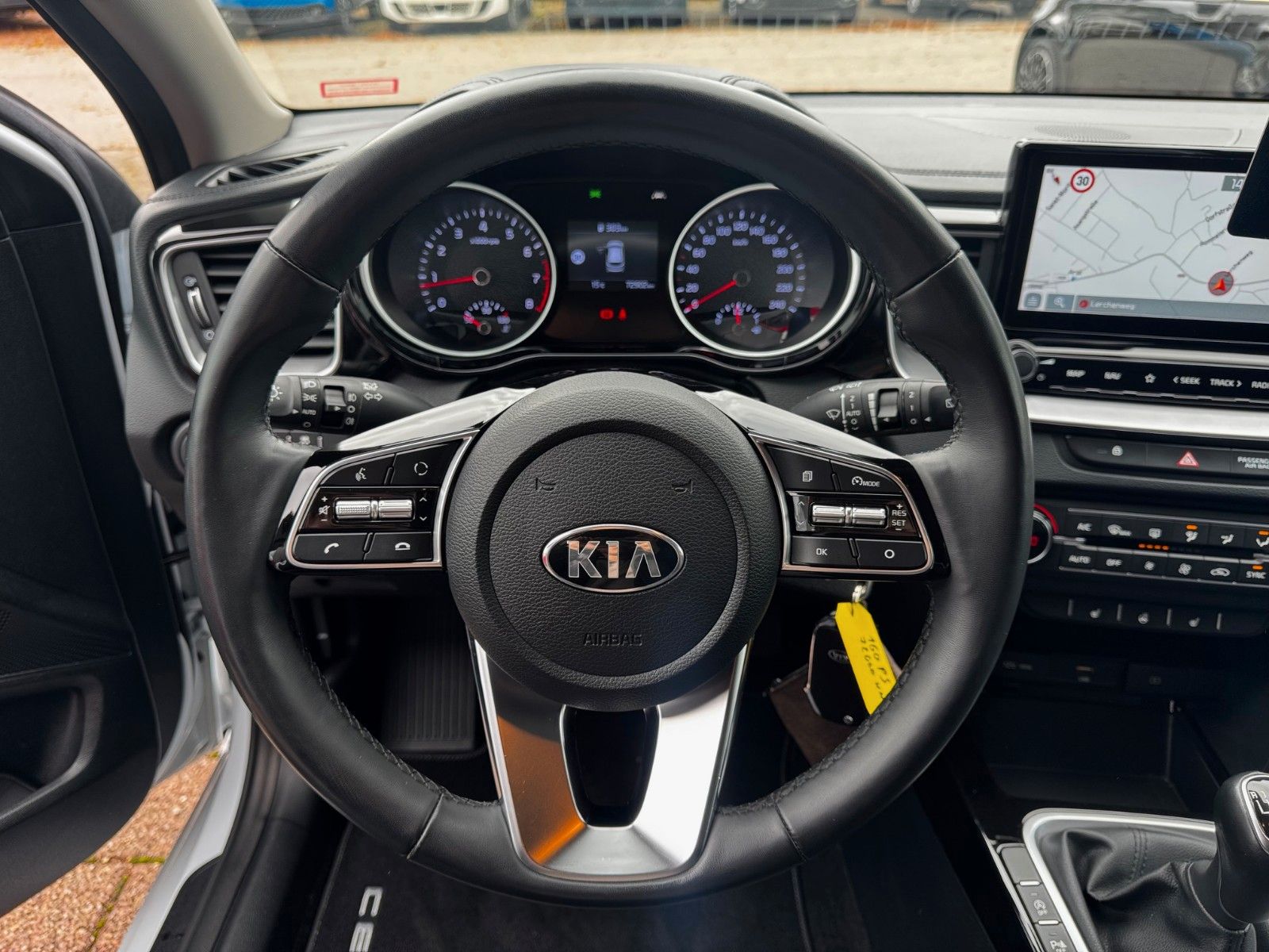 Fahrzeugabbildung Kia CEED 1.5T VIS KOMF NAV KAMERA SITZHEIZUNG 160PS