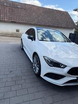 Mercedes-Benz CLA 200 Night-Paket  - Mercedes-Benz CLA 200: Von Privat