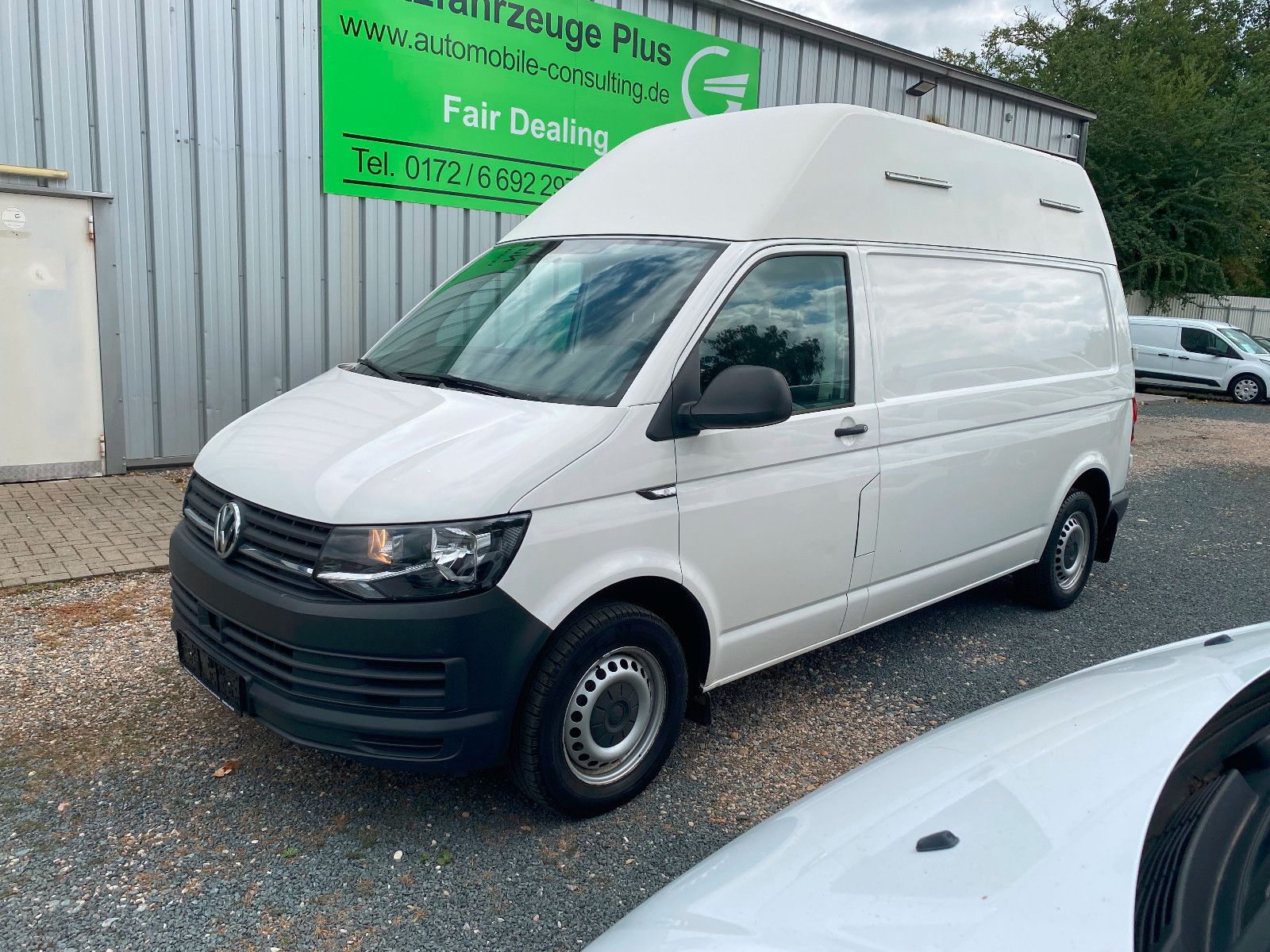 Fahrzeugabbildung Volkswagen T6 Transporter Kasten Hochdach lang,AHK