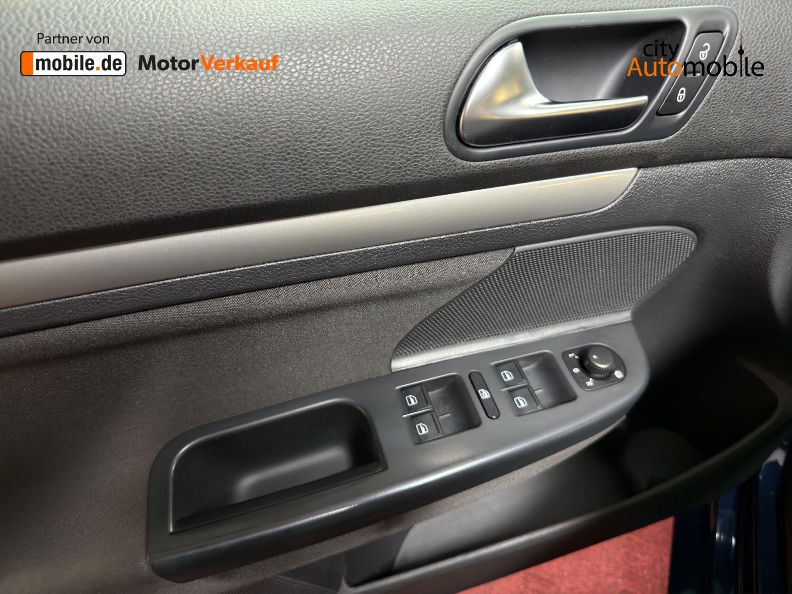 Volkswagen Golf 2011 — photo 23