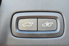 Fahrzeugabbildung Volvo V90 D5 Mom.*LED*PPilot*CD*CAM*BLIS*Mietkauf mögl