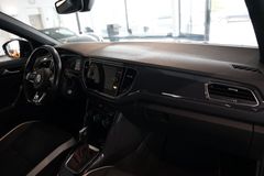 VW T-Roc 1.5 TSI Sport | Navi | App | ACC | AHK VW T-Roc 1.5 TSI Sport | Navi | App | ACC | AHK