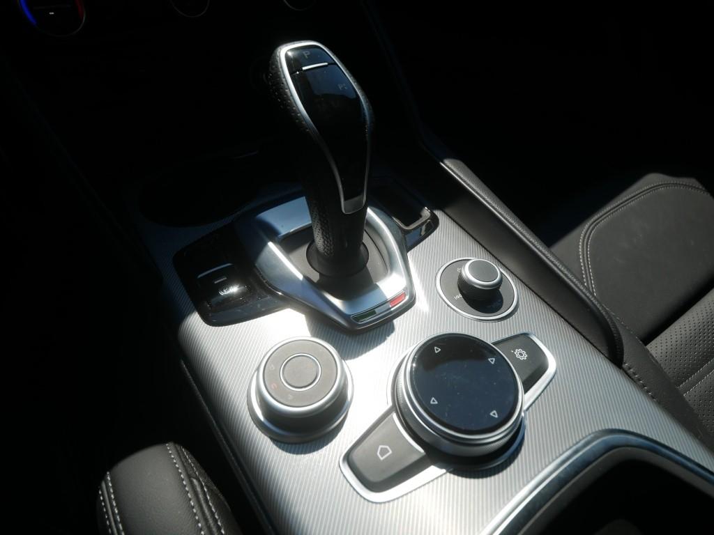Alfa Romeo Giulia VELOCE 2.0 TURBO 16V 280 PS AT TECHNOLOGI, миниатюра 14