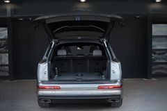 AUDI Q7 3.0 TDI quattro S-Line Sport Plus*PSD*AHK*7-S