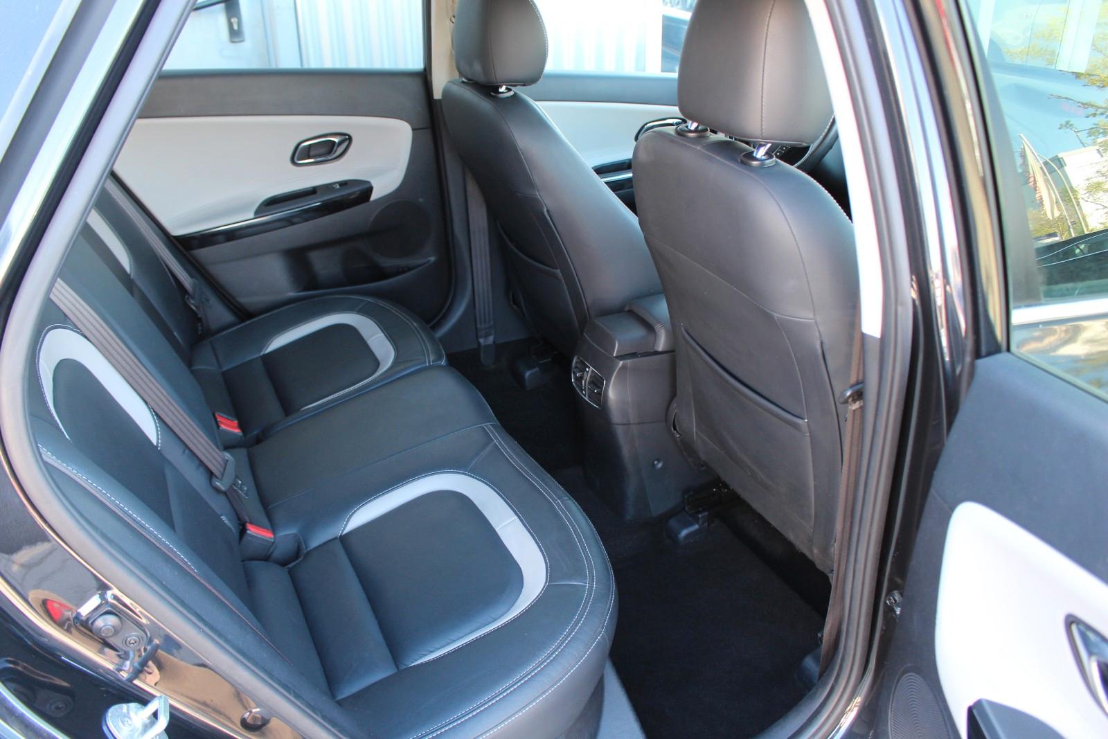 Kia Ceed Sportswagon Platinum Edition Auto.+Navi+Pan