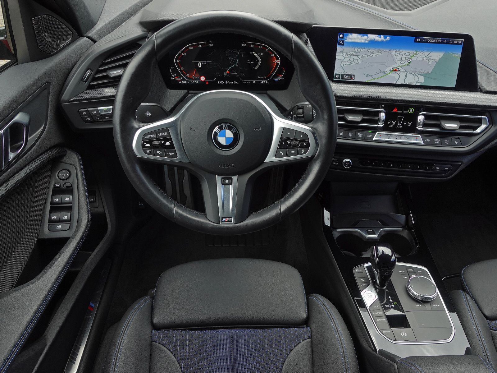 Fahrzeugabbildung BMW 118i Aut. M Sport M Shadow HUD harman/kardon 19"