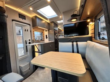 HYMER ERIBA HYMERCAR ML-T CrossTrail 580 4x4 Winterpaket XL Bett GFK