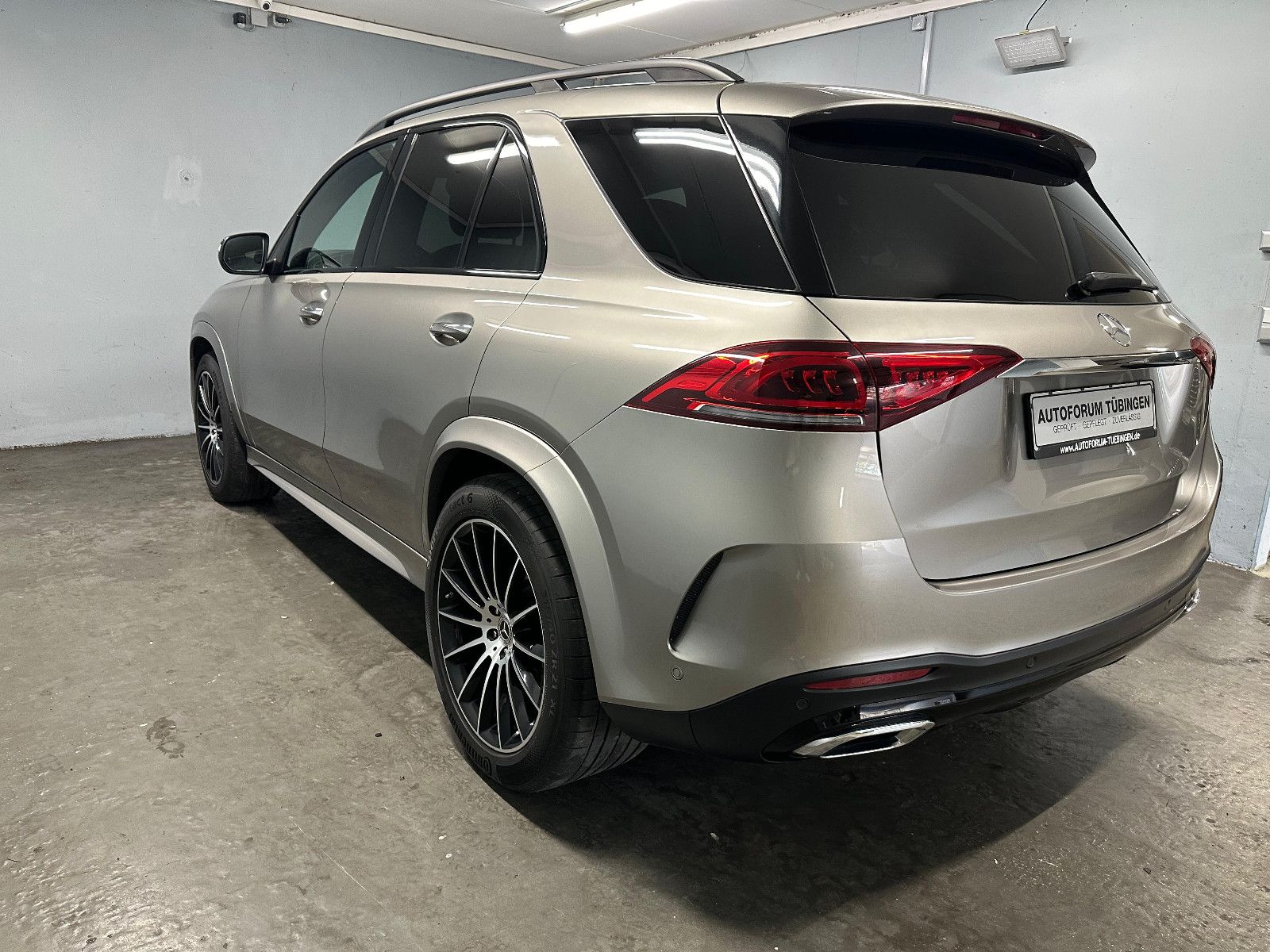 Fahrzeugabbildung Mercedes-Benz GLE 400 d 4M *AMG-LINE*NIGHT*DISTRO*BURM*AIRMAT*