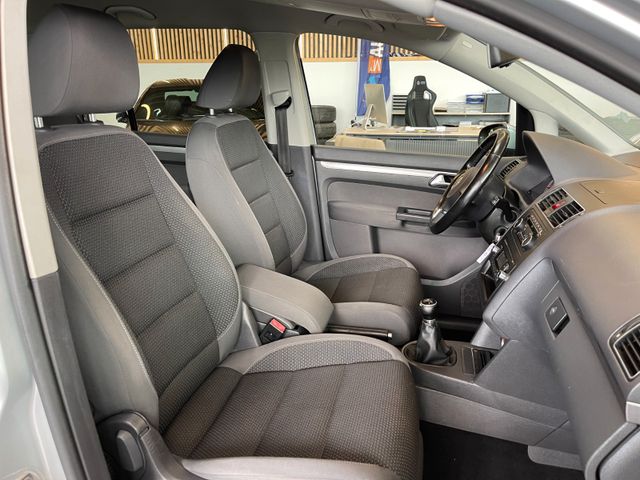 Volkswagen Touran Comfortline *7.SITZER*TEMPOMAT*KLIMA*AHK*