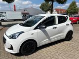 Hyundai i10 1.0 Pure/1HD/TOP! - Hyundai i10 Gebrauchtwagen in Lübeck