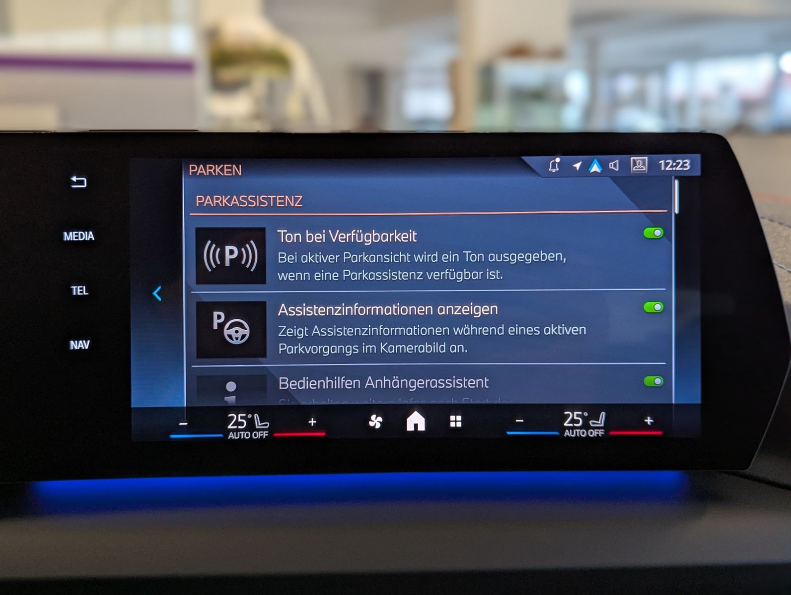 BMW 120 i M-Sport LED-Adaptiv AHK Kamera 18" - Image 25