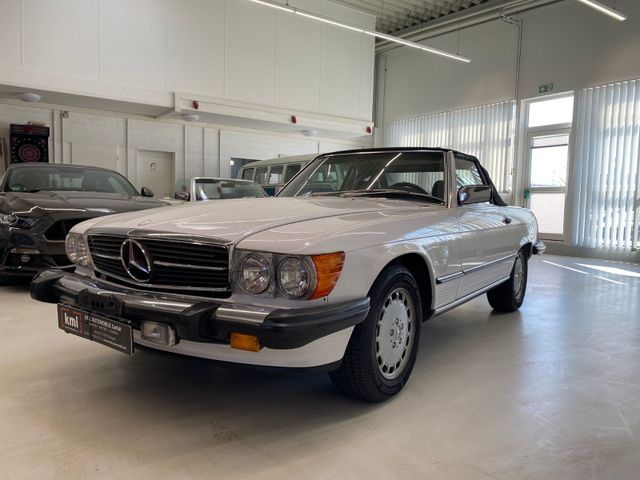 Mercedes-Benz SL 560