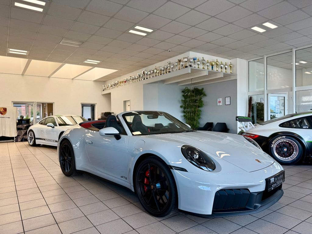 Image of Porsche 992