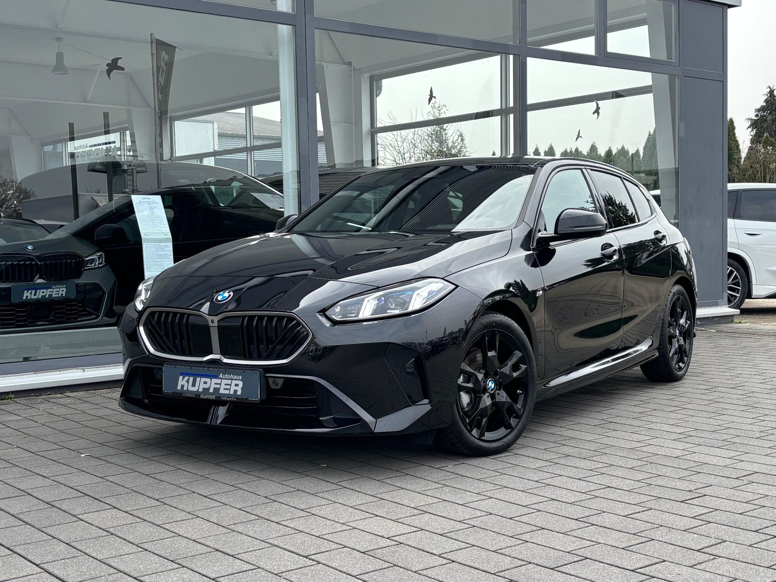 BMW 120 i M Sportpaket Aut°Ad.LED+Fwk.18"-Harm.Kardo