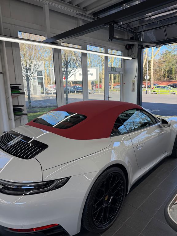 Image of Porsche 992