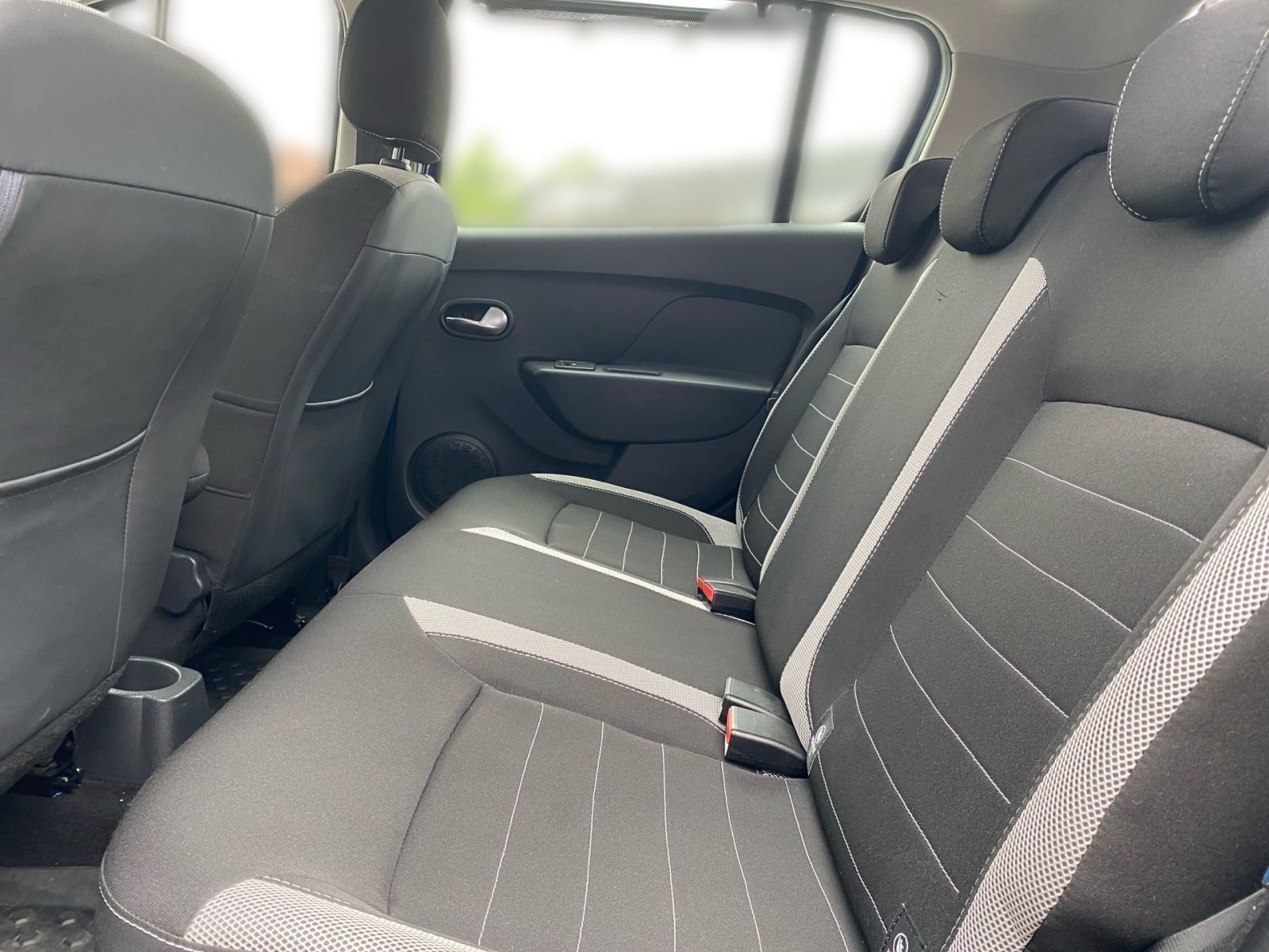 Fahrzeugabbildung Dacia Sandero II 0.9 TCe 90eco Stepway Prestige*Kamera