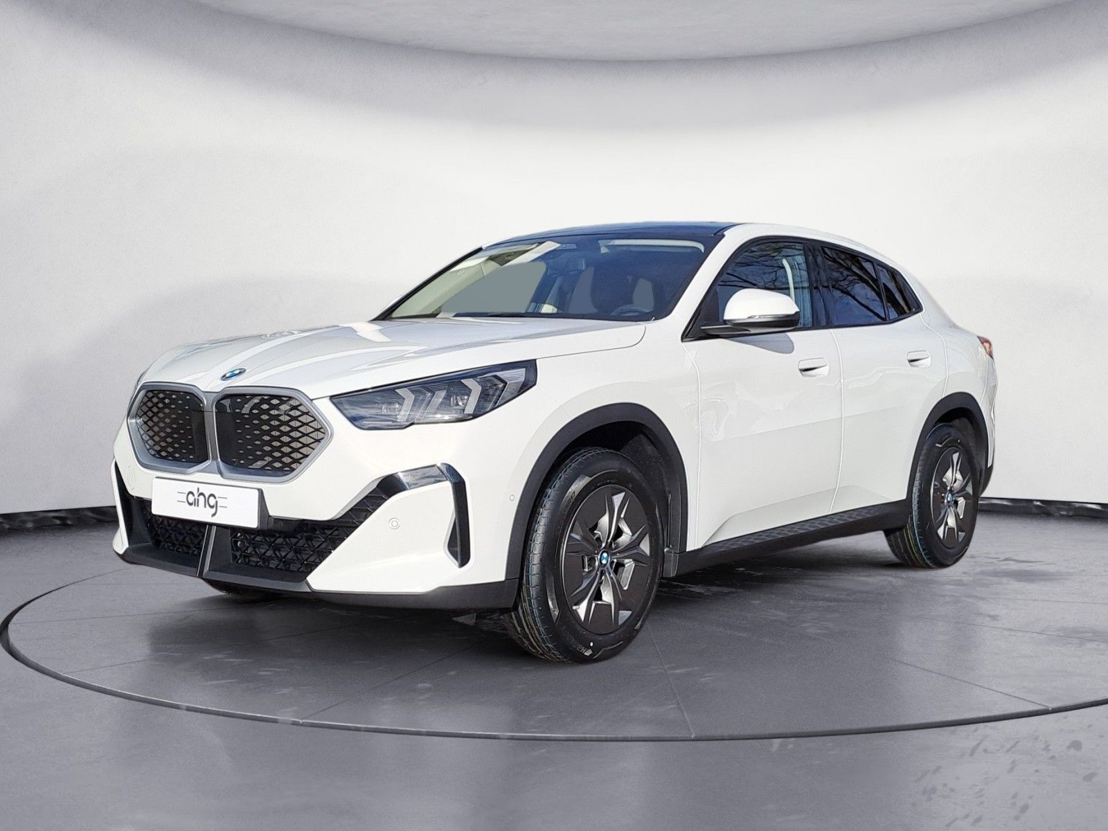 BMW iX2 - Bild 2