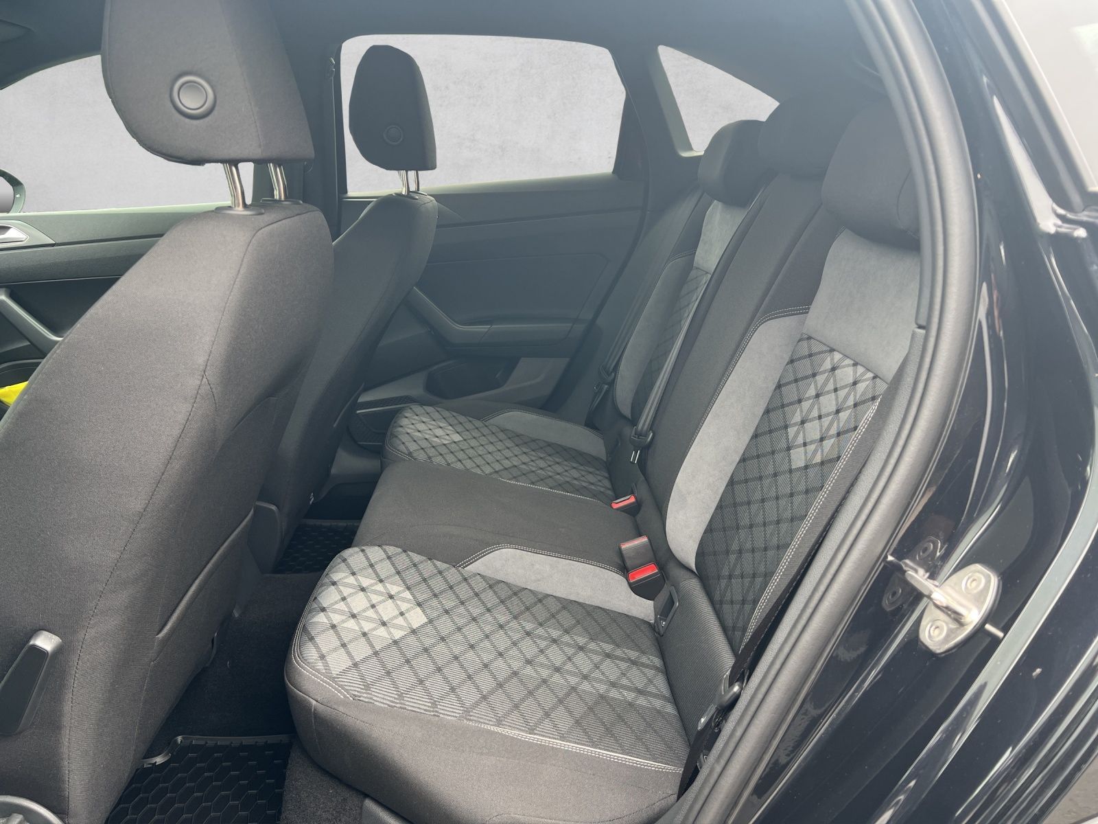 Taigo R-Line 1.5 TSI DSG Navi*Kamera*ACC