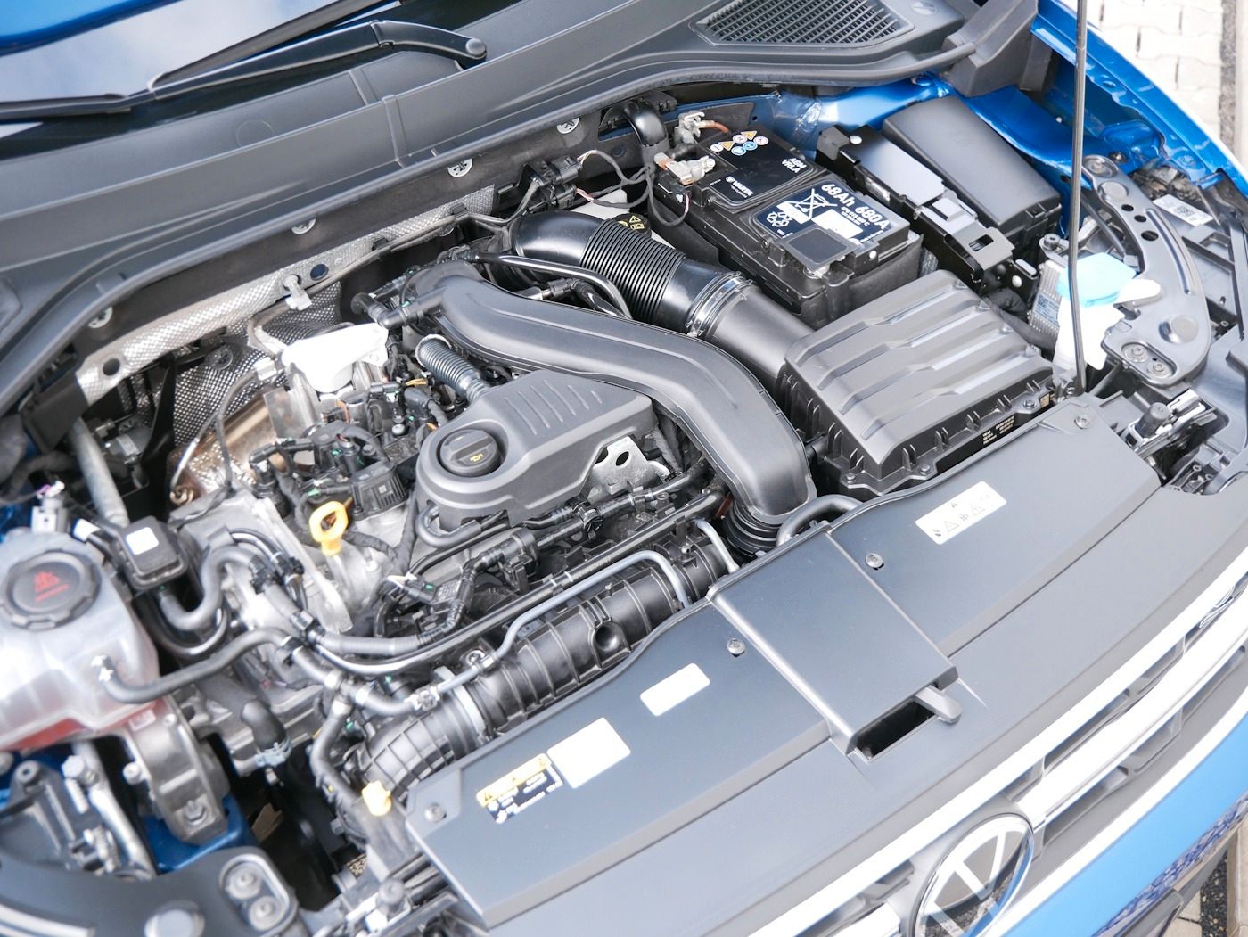 Fahrzeugabbildung Volkswagen T-Roc Cabriolet 1.5 R-Line NEU54T AHK Standheiz