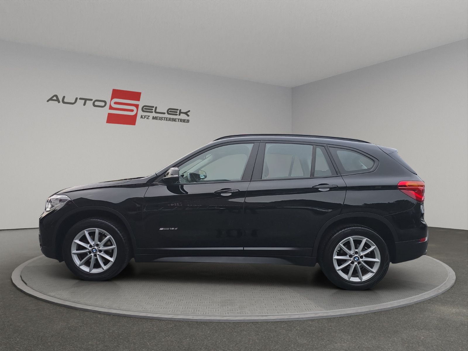 Fahrzeugabbildung BMW X1 sDrive 18d Advantage NAVI TEMPOMAT KLIMA PDC