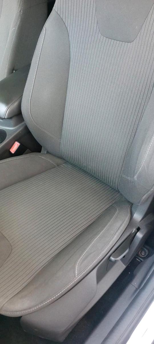 Ford Focus 2012 — photo 7