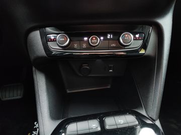 Bild 14 Opel Corsa Corsa-e F Elegance +LED+SHZ+11kW+KAMERA+PDC+